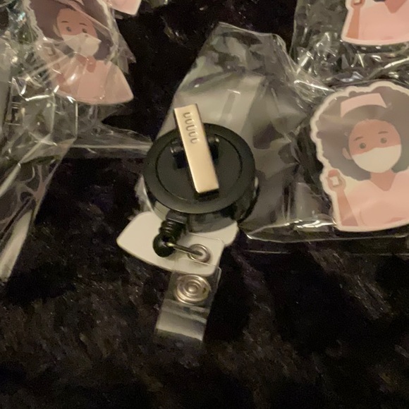 NURSE scrublife reel acrylic
nurse badge working ID card holder essential - Picture 6 of 6